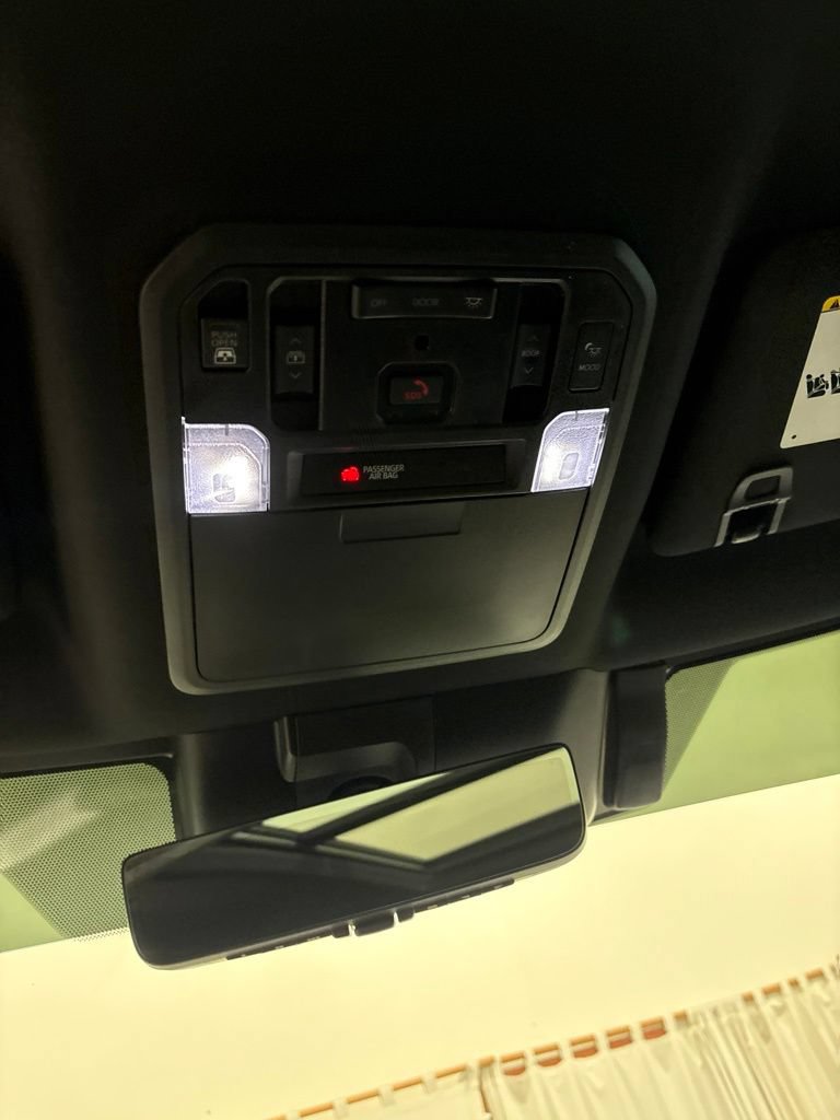 Used 2024 Toyota Tundra Platinum w/ TRD Off-Road Package AWD/4WD image 15