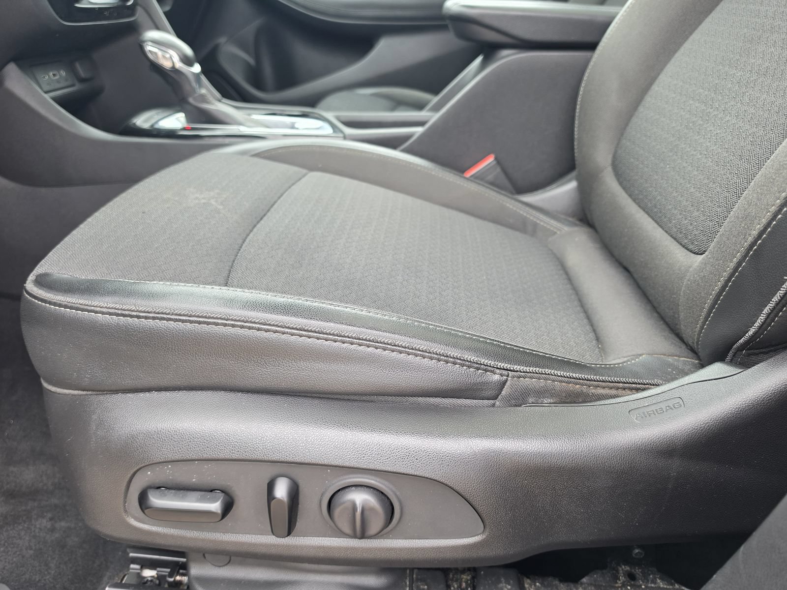 Used 2021 Buick Encore GX Select w/ Experience Buick Package FWD image 14