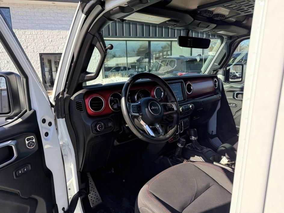 Used 2023 Jeep Gladiator Rubicon w/ Cold Weather Group image 16