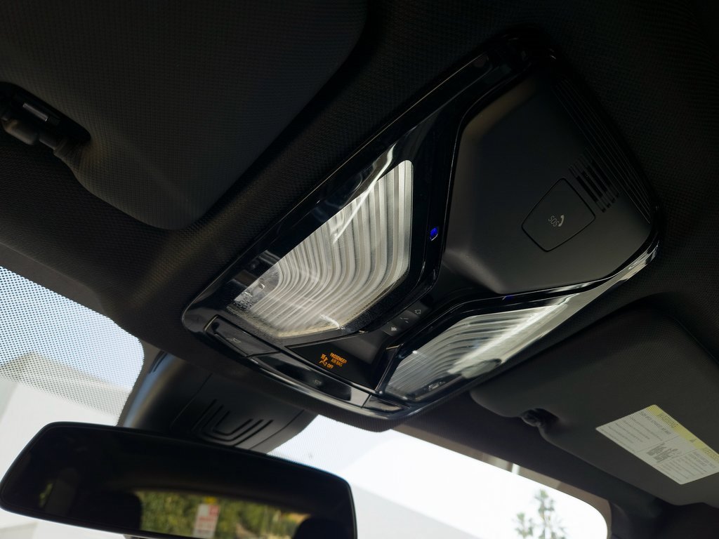 Used 2023 BMW X5 xDrive40i w/ Parking Assistance Package image 21