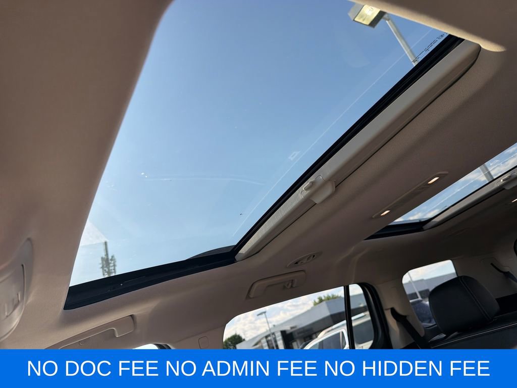 Used 2023 GMC Acadia Denali w/ Denali Ultimate Package AWD/4WD image 23
