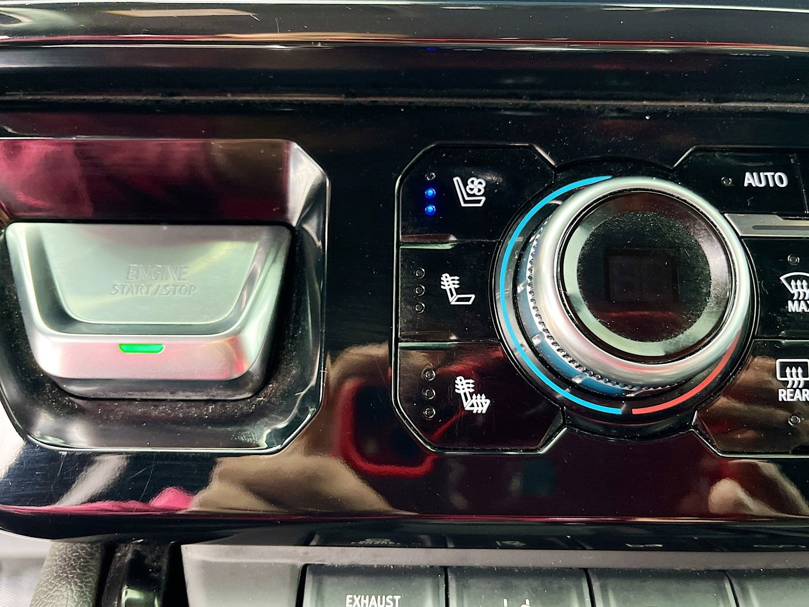 Used 2025 GMC Sierra 2500 AT4 w/ AT4 Premium Plus Package image 21