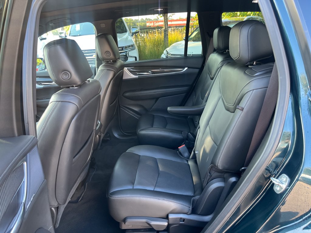 Used 2024 Cadillac XT6 Sport w/ Technology Package AWD/4WD image 28
