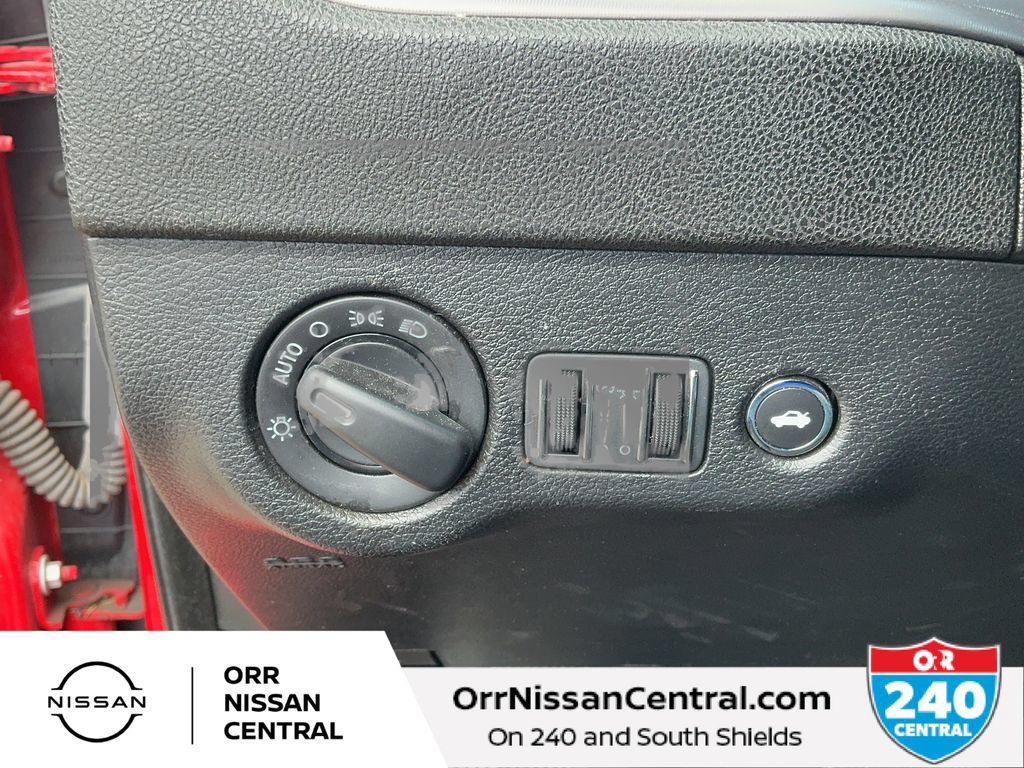 Used 2023 Dodge Charger SXT RWD image 18