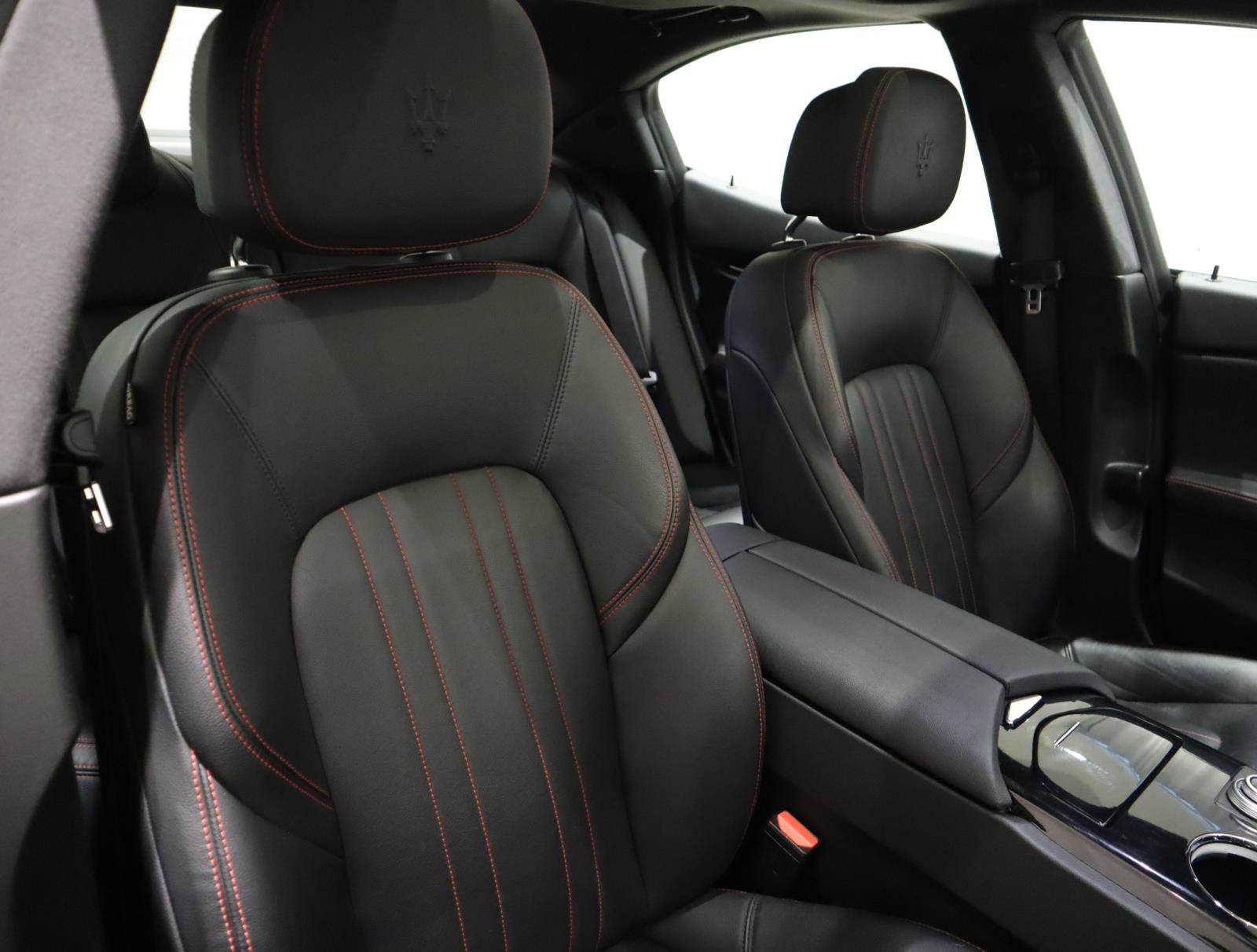 Used 2022 Maserati Ghibli Modena Q4 image 17