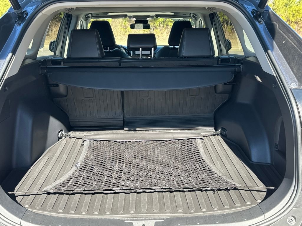 Used 2023 Toyota RAV4 XLE Premium image 31