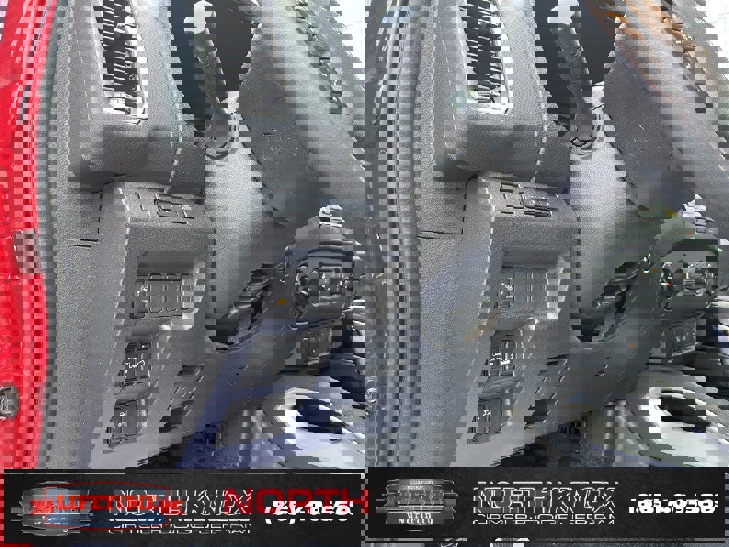 Used 2024 Nissan Frontier SV w/ Technology Package image 7