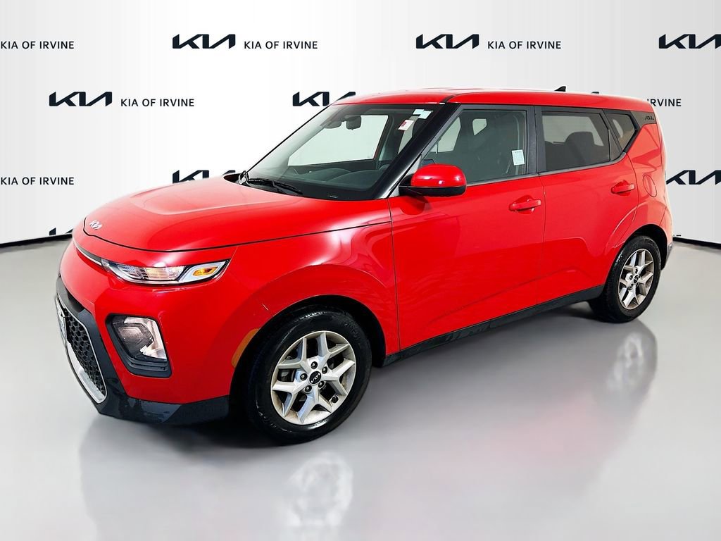Certified 2022 Kia Soul LX w/ Technology Package image 4