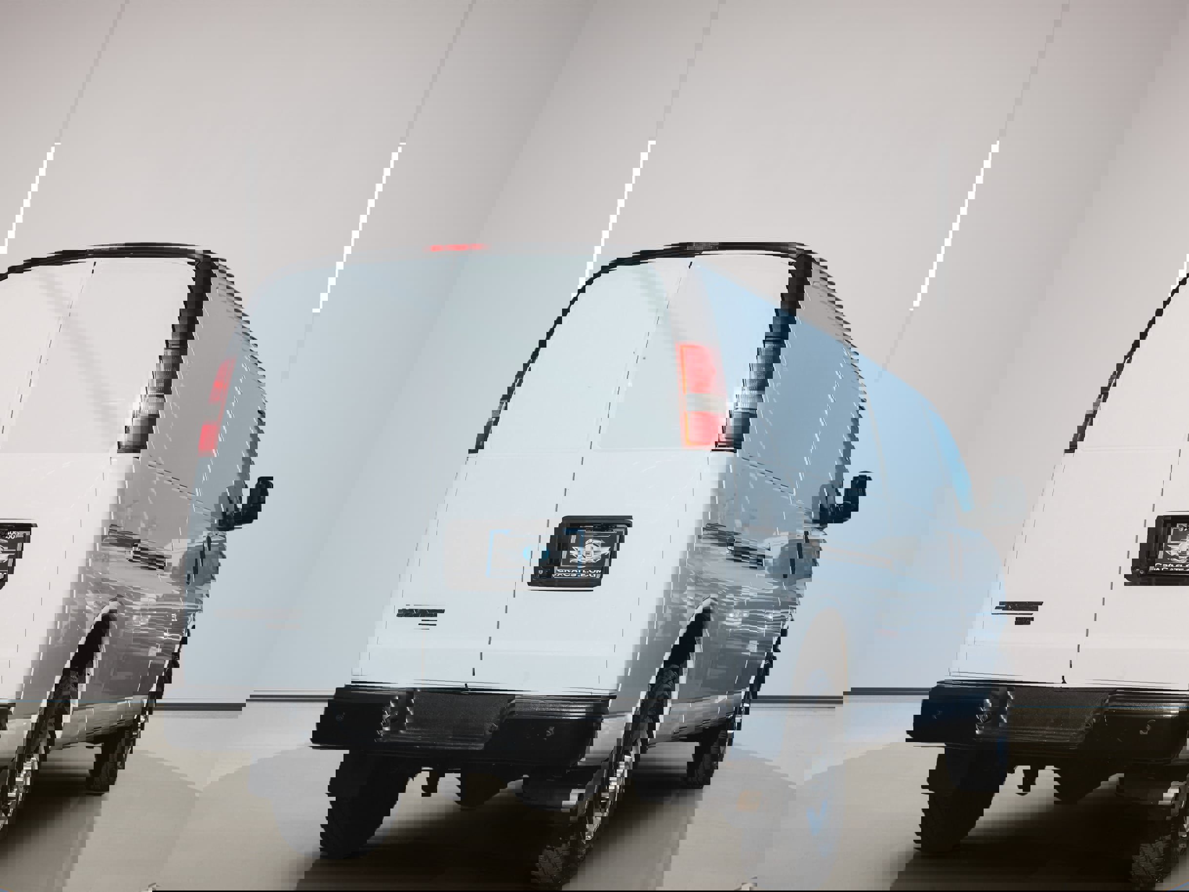 Used 2016 Chevrolet Express 3500 Extended RWD image 6