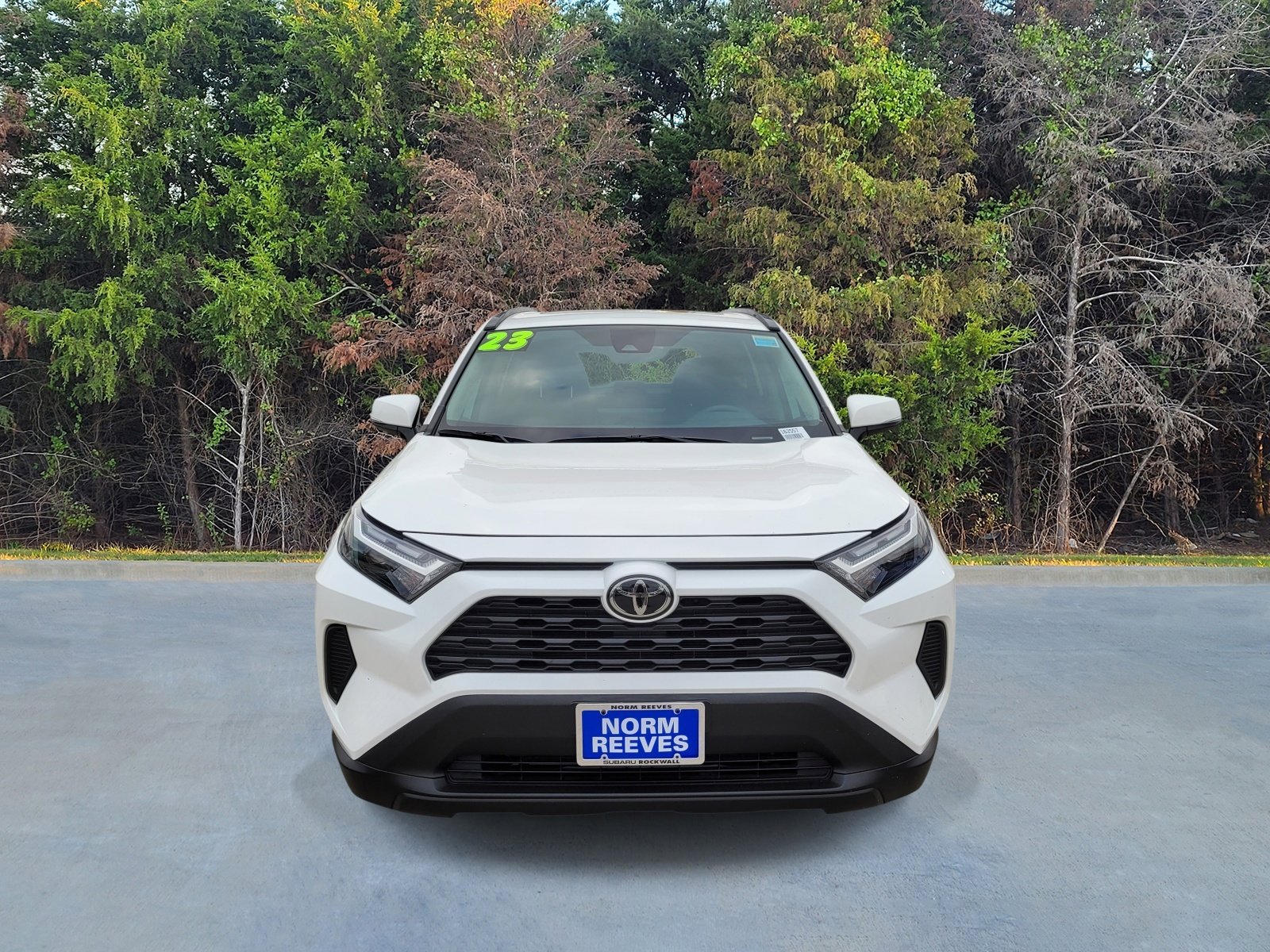 Used 2023 Toyota RAV4 XLE w/ Convenience Package image 2
