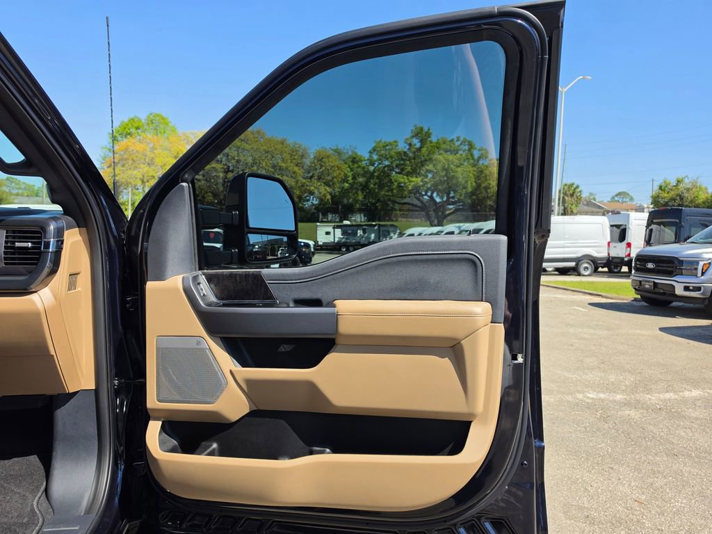 Certified 2025 Ford F250 Lariat AWD/4WD image 46