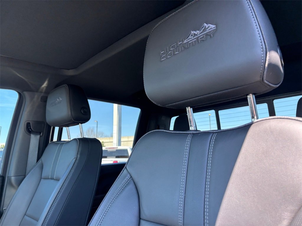 Certified 2022 Chevrolet Silverado 2500 High Country w/ Safety Package II image 9