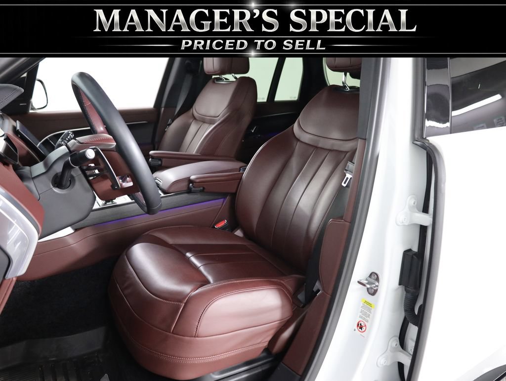 Used 2025 Land Rover Range Rover SE AWD/4WD image 39