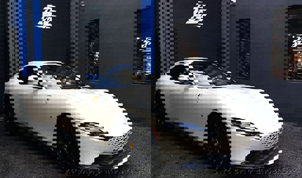 Used 2022 Ferrari Roma image 3