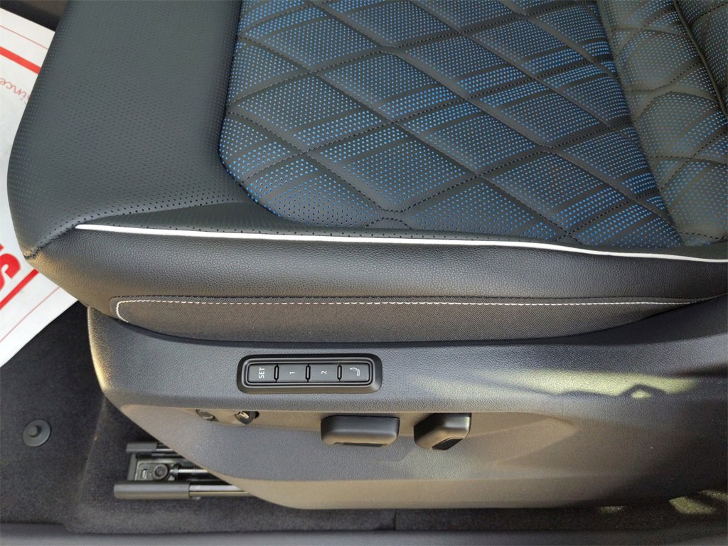 New 2025 Volkswagen Atlas Cross Sport SEL Premium R-Line image 30