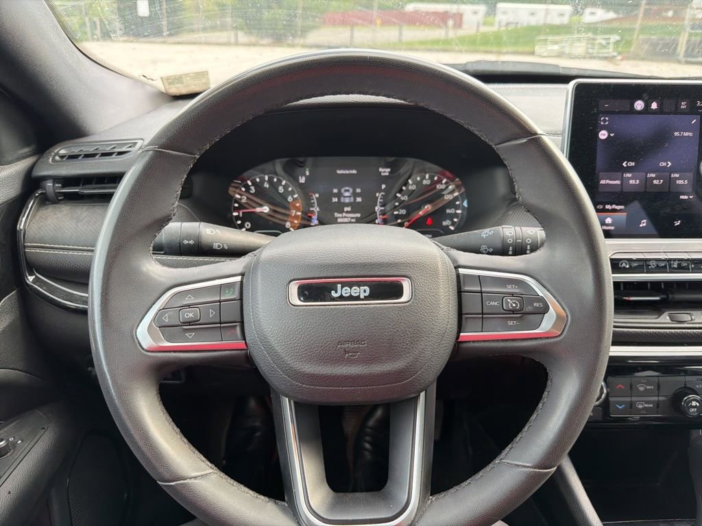 Used 2023 Jeep Compass Altitude image 12