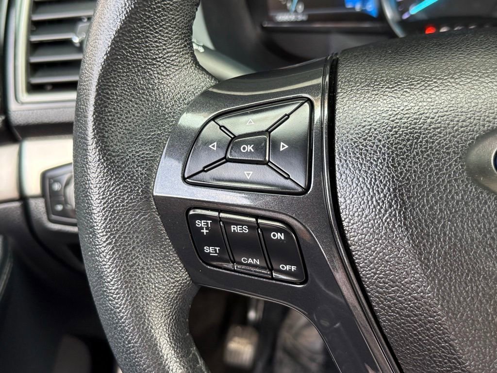 Used 2018 Ford Explorer XLT w/ Equipment Group 202A image 32