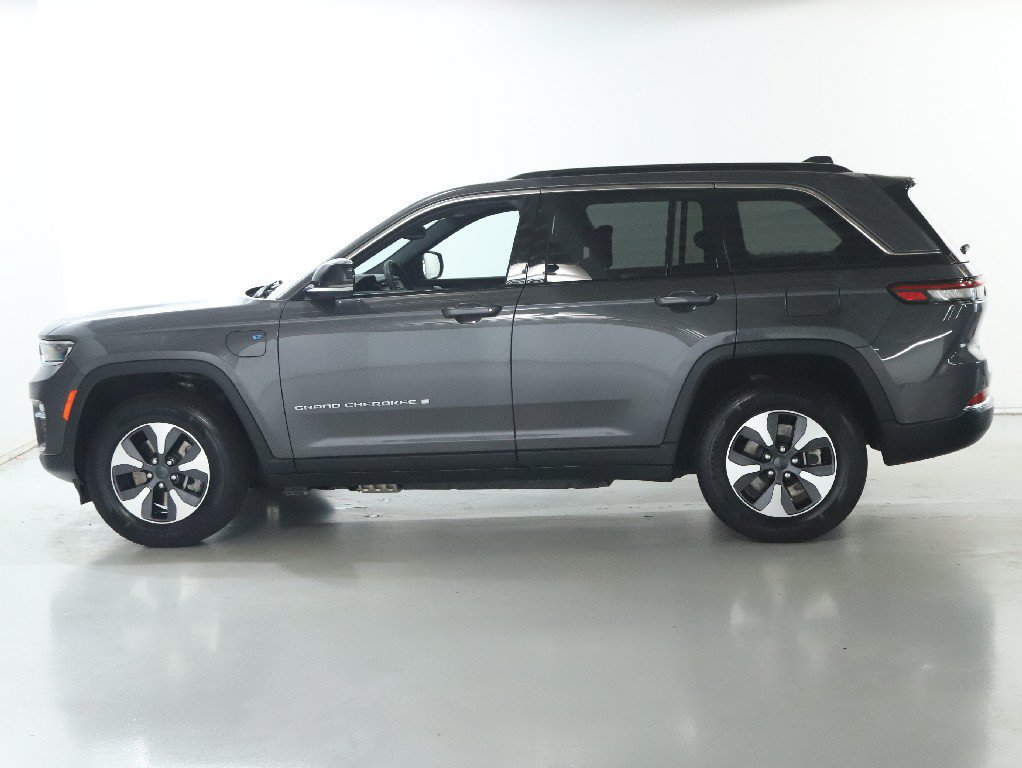 Used 2024 Jeep Grand Cherokee Limited 4xe AWD/4WD image 39