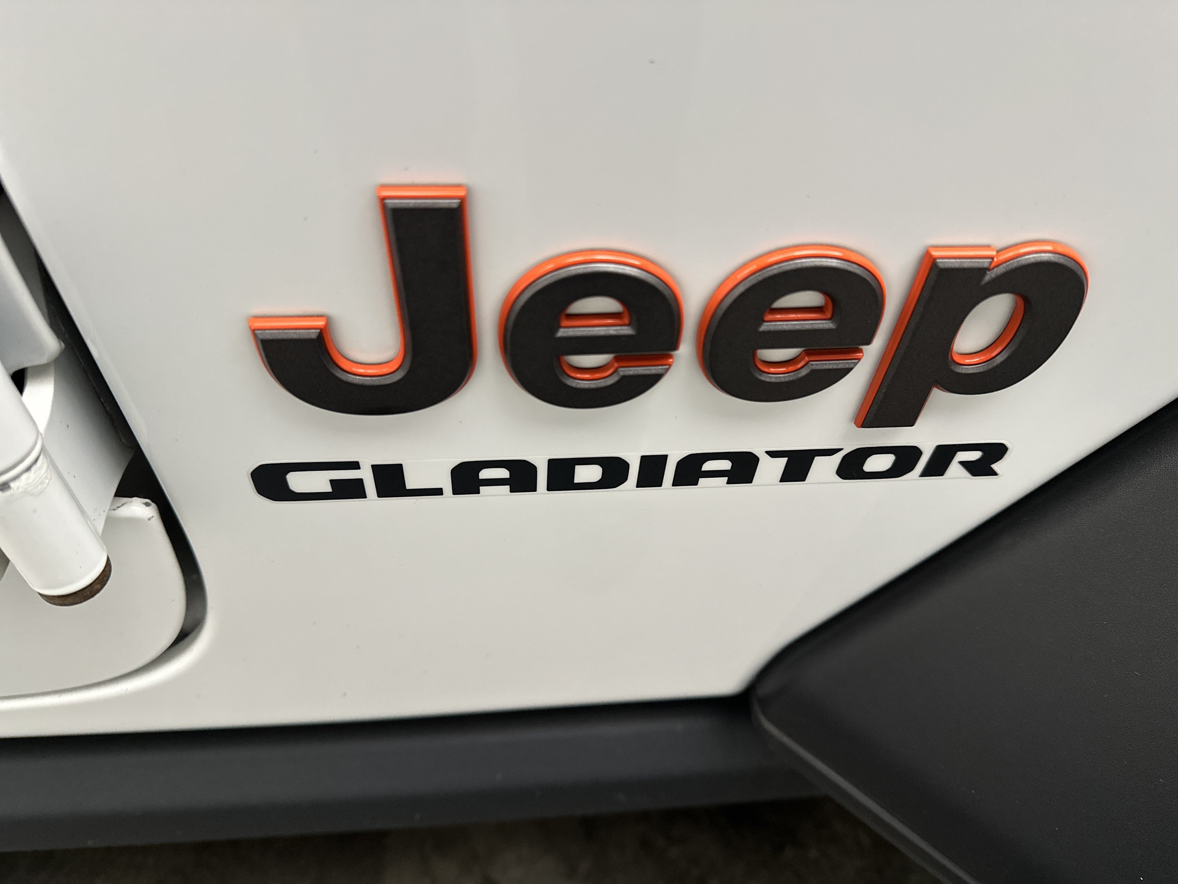 Used 2021 Jeep Gladiator Mojave AWD/4WD image 13
