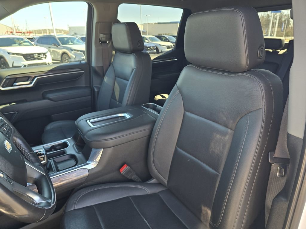 Used 2022 Chevrolet Silverado 1500 LTZ image 14