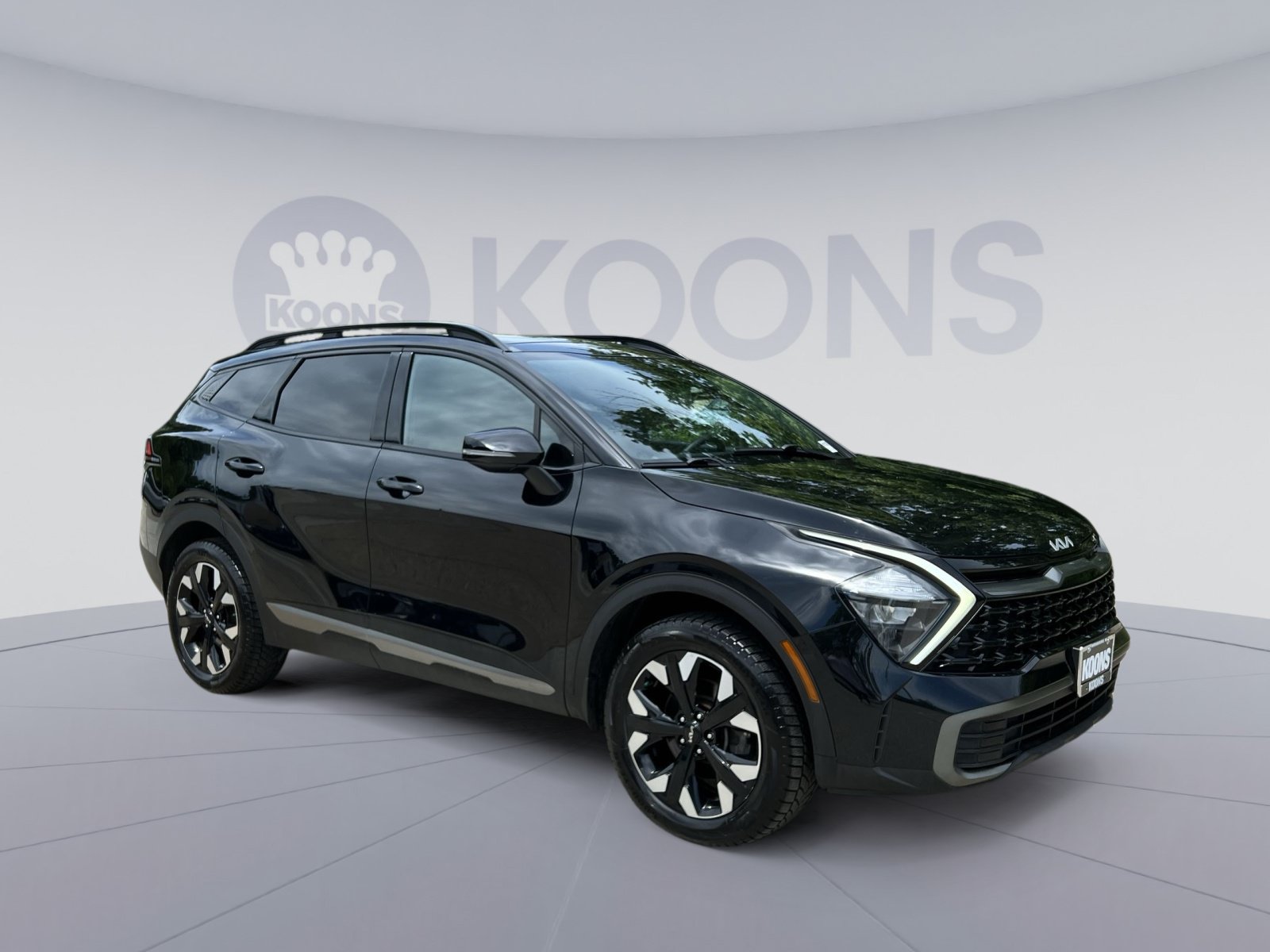 Used 2023 Kia Sportage X-Line w/ X-Line Premium Package AWD/4WD image 2