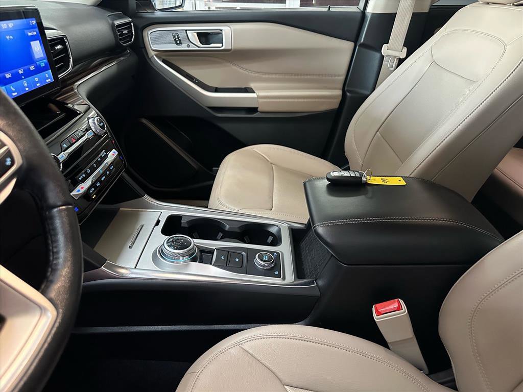 Certified 2022 Ford Explorer Limited w/ Equipment Group 301A image 21