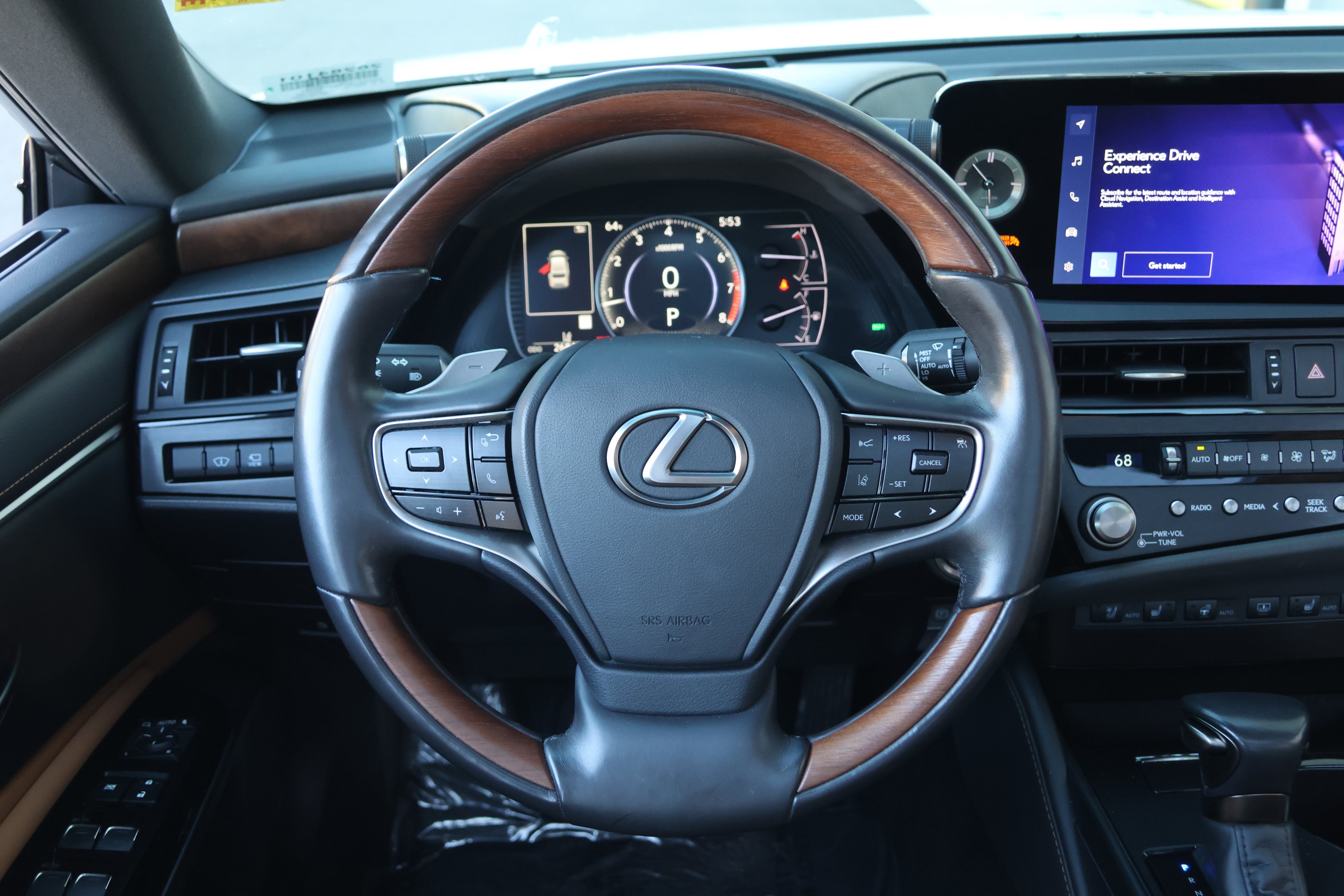 Certified 2025 Lexus ES 350 w/ Technology Package FWD image 29