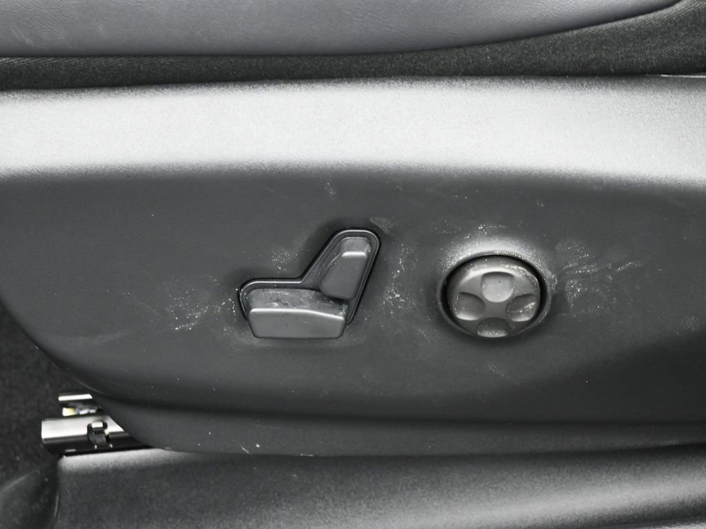 New 2026 Chrysler Pacifica Select image 12