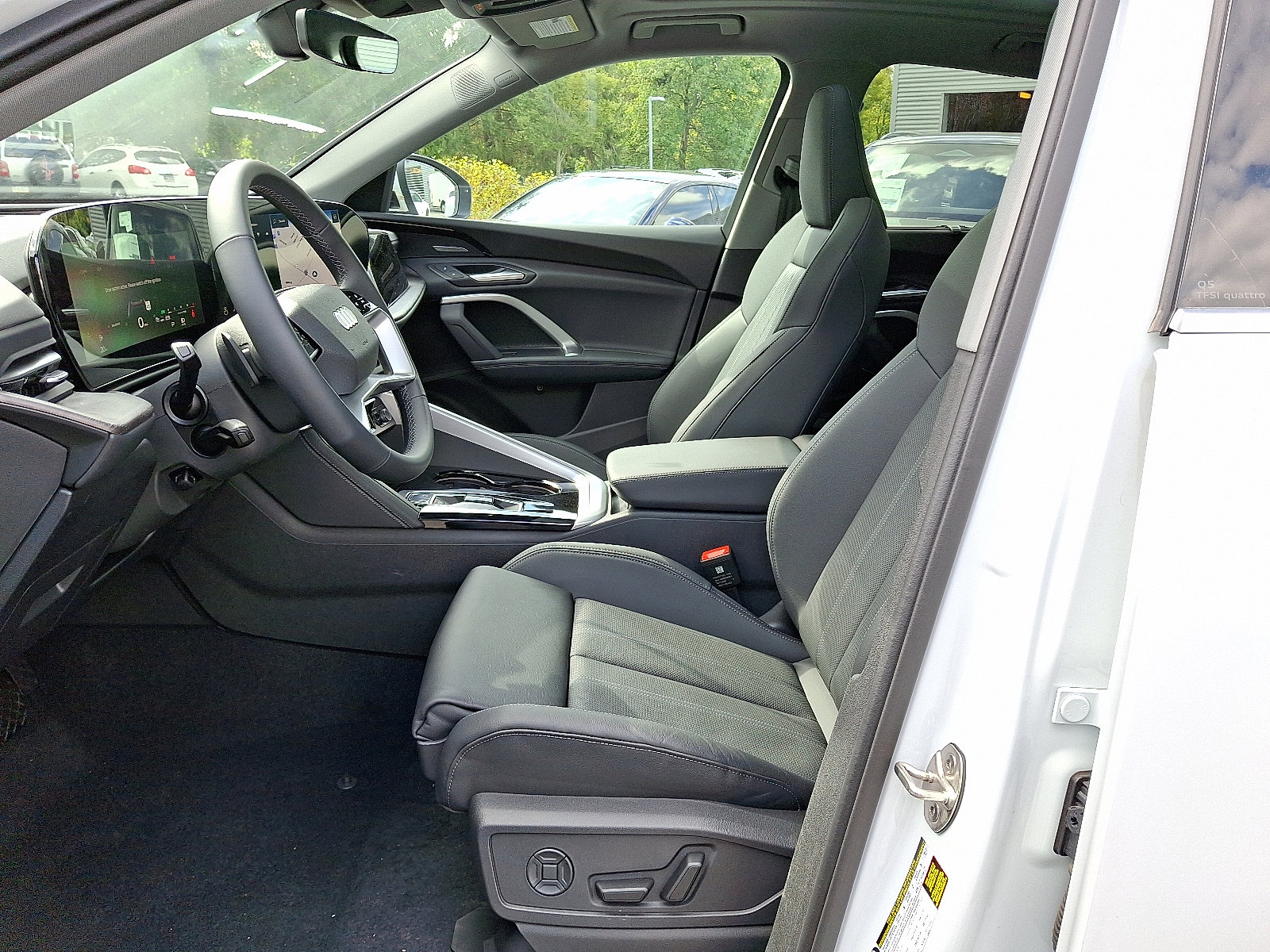 New 2025 Audi Q5 Premium Plus image 9