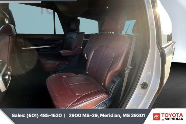 Used 2024 Ford Expedition Limited image 19
