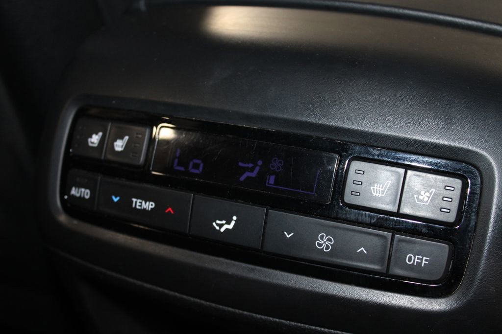 Used 2022 Hyundai Palisade Calligraphy image 33