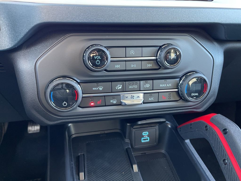 New 2025 Ford Bronco Heritage Edition image 10