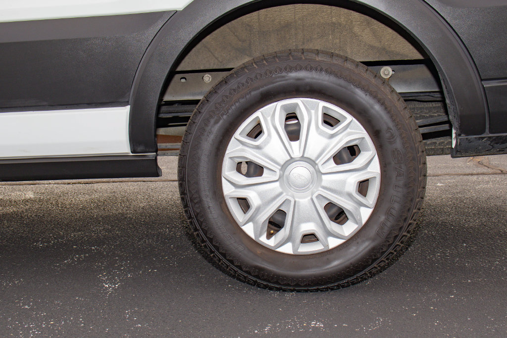 Used 2023 Ford Transit 350 XLT RWD image 9