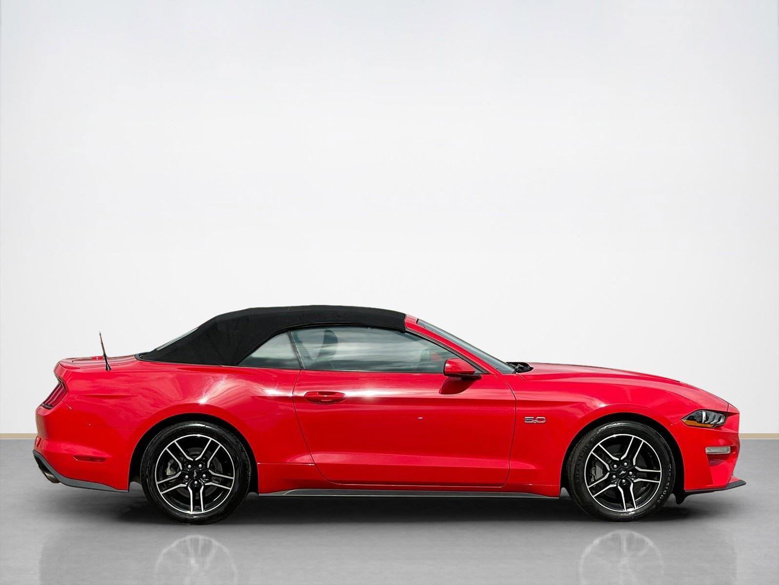 Used 2022 Ford Mustang GT Premium image 9