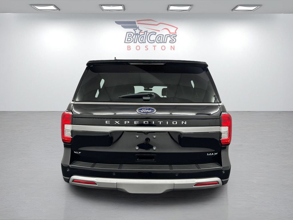 Used 2024 Ford Expedition Max XLT image 6