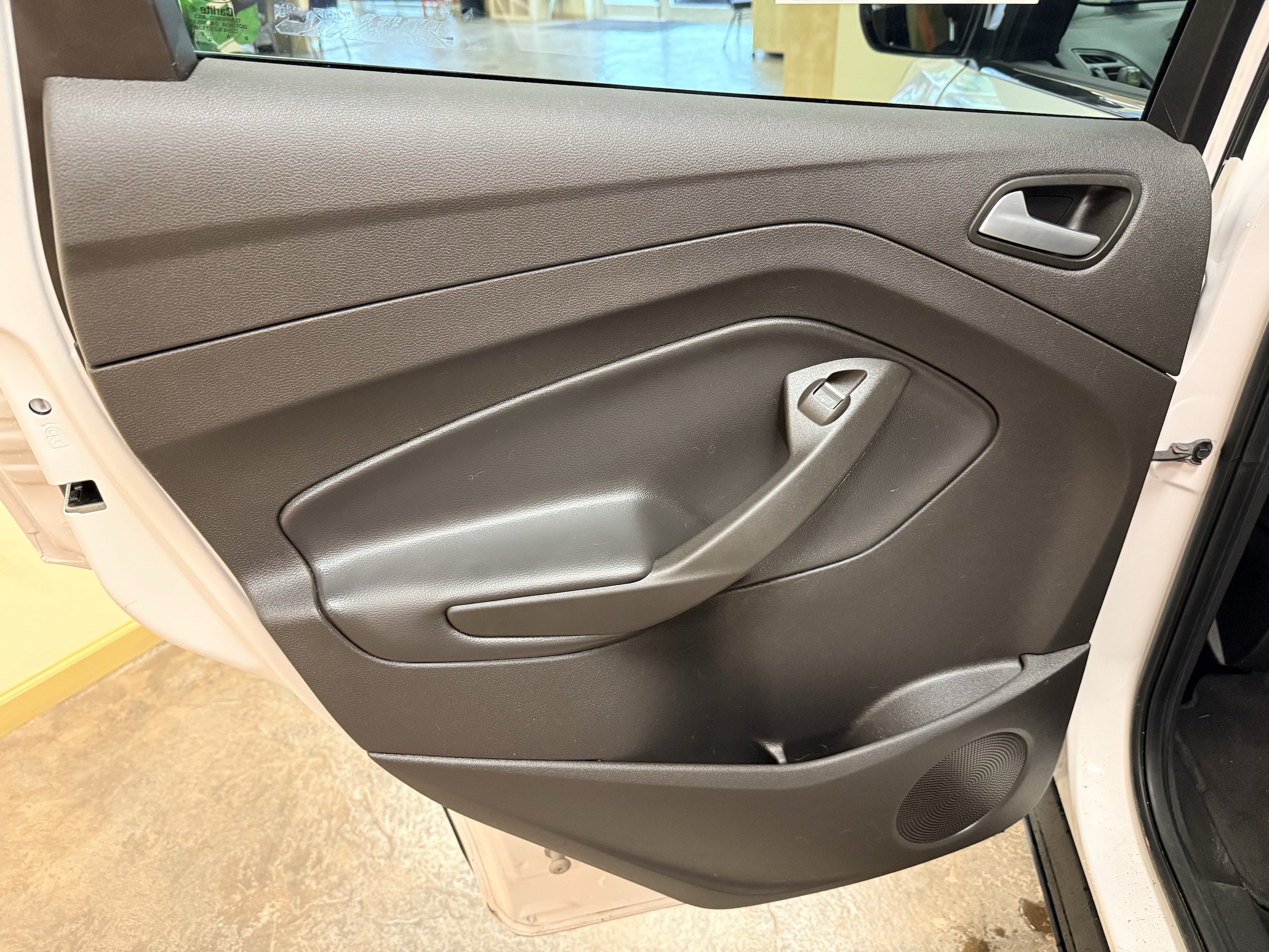 Used 2019 Ford Escape SEL AWD/4WD image 9