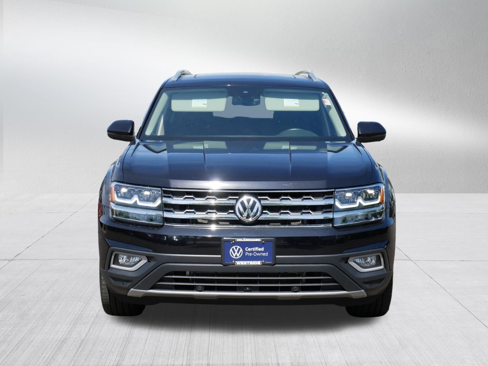 Used 2020 Volkswagen Atlas SEL R-Line AWD/4WD image 2