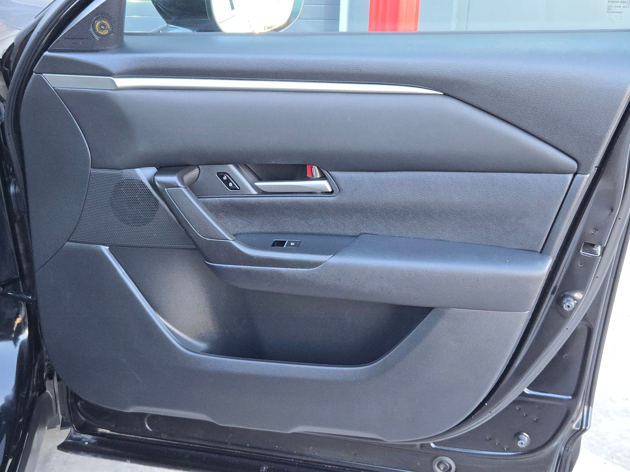 Used 2023 MAZDA CX-50 2.5 S w/ Preferred Plus Pkg image 31