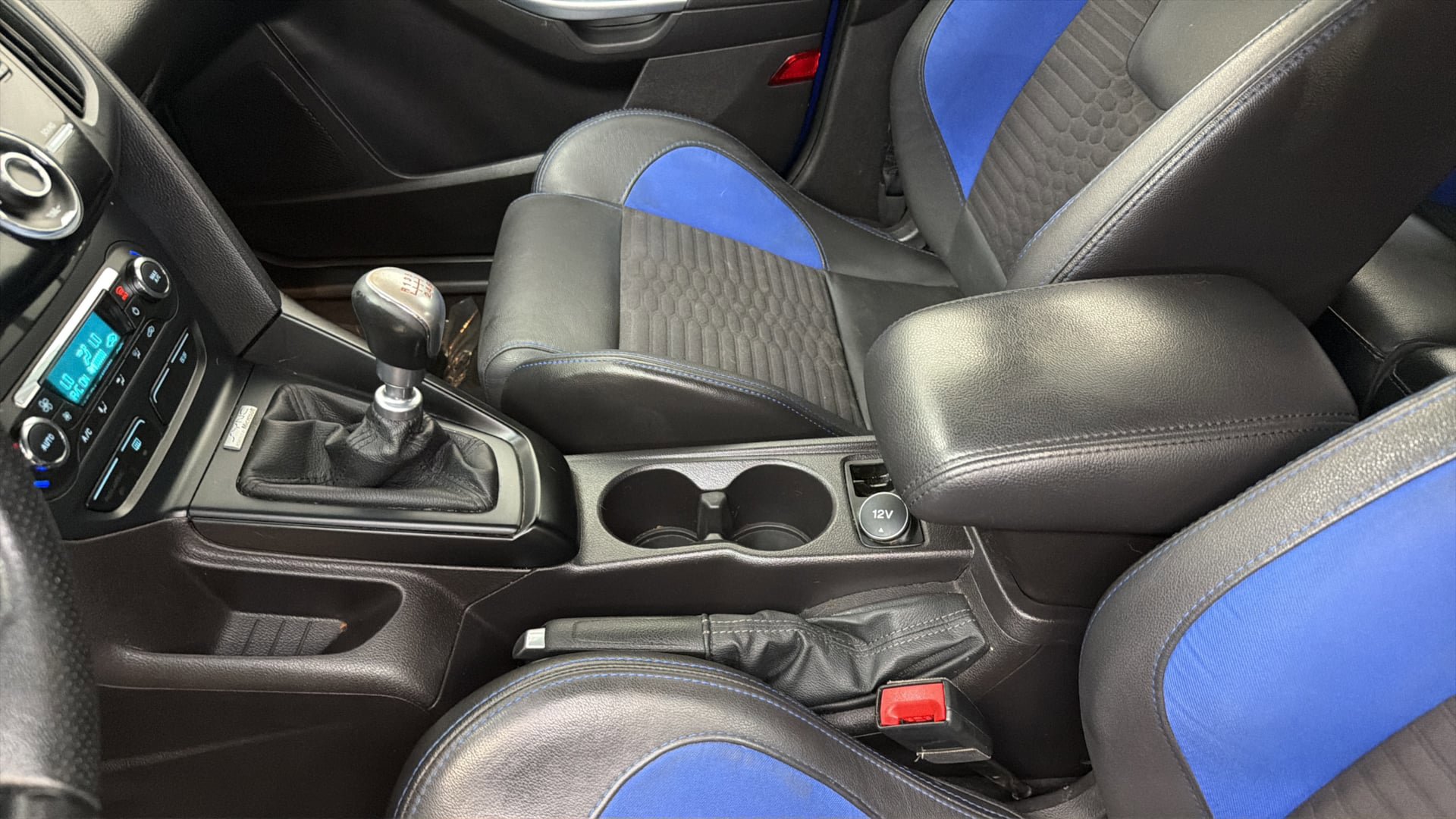 Used 2014 Ford Focus ST w/ Equipment Group 201A FWD image 26