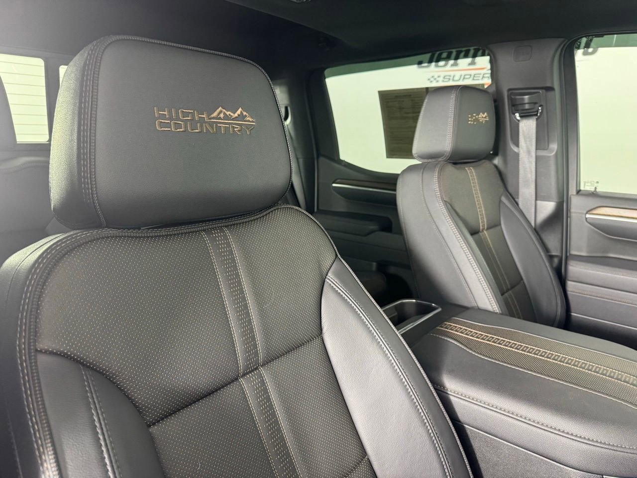 Used 2025 Chevrolet Silverado 1500 High Country w/ Technology Package image 41