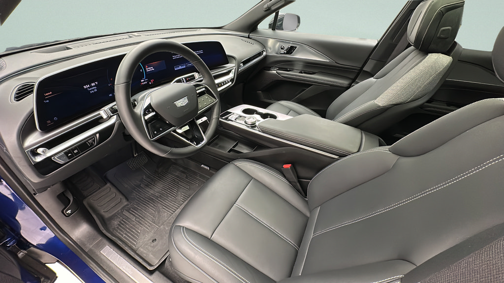 Used 2024 Cadillac Lyriq Tech w/ Driver Assist Package AWD/4WD image 12