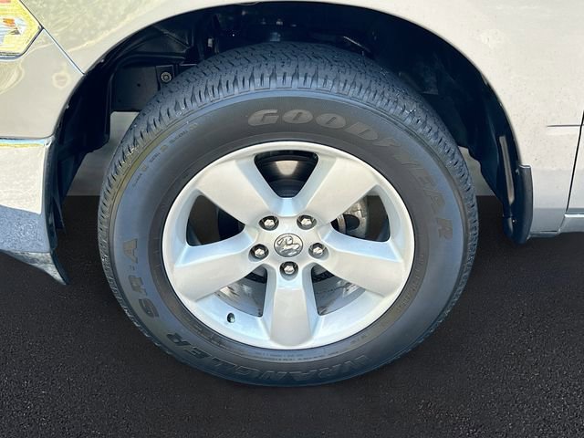 Used 2024 RAM 1500 Classic SLT image 28