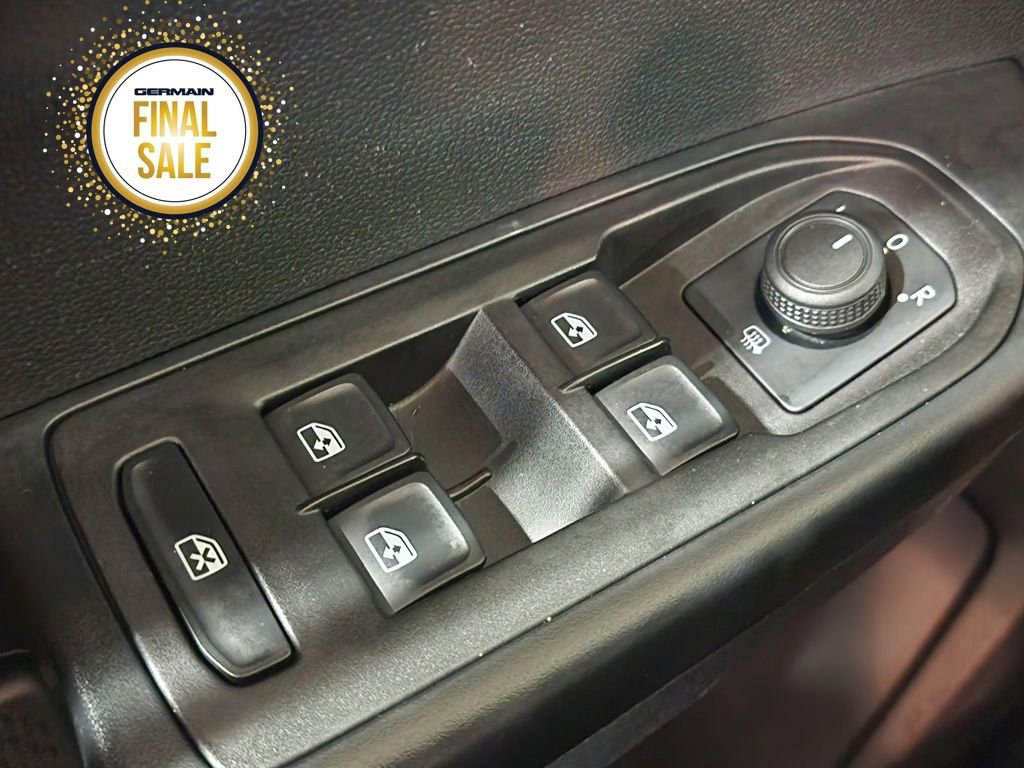 Used 2022 Volkswagen Taos S image 24