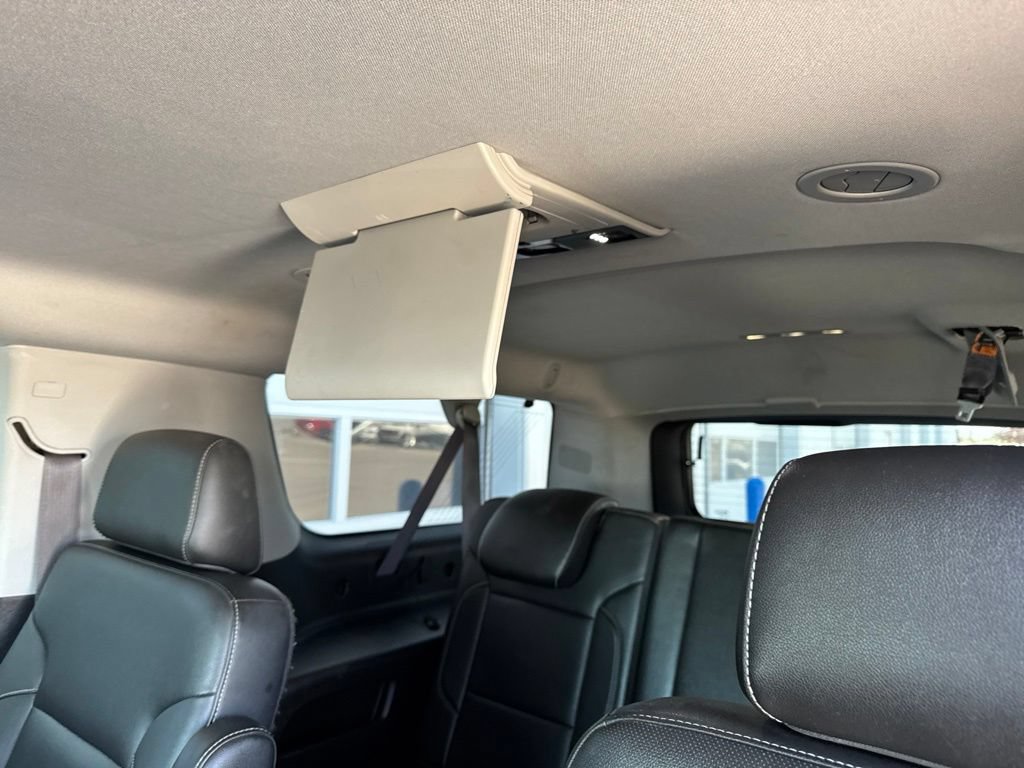 Used 2015 Chevrolet Suburban LTZ AWD/4WD image 40