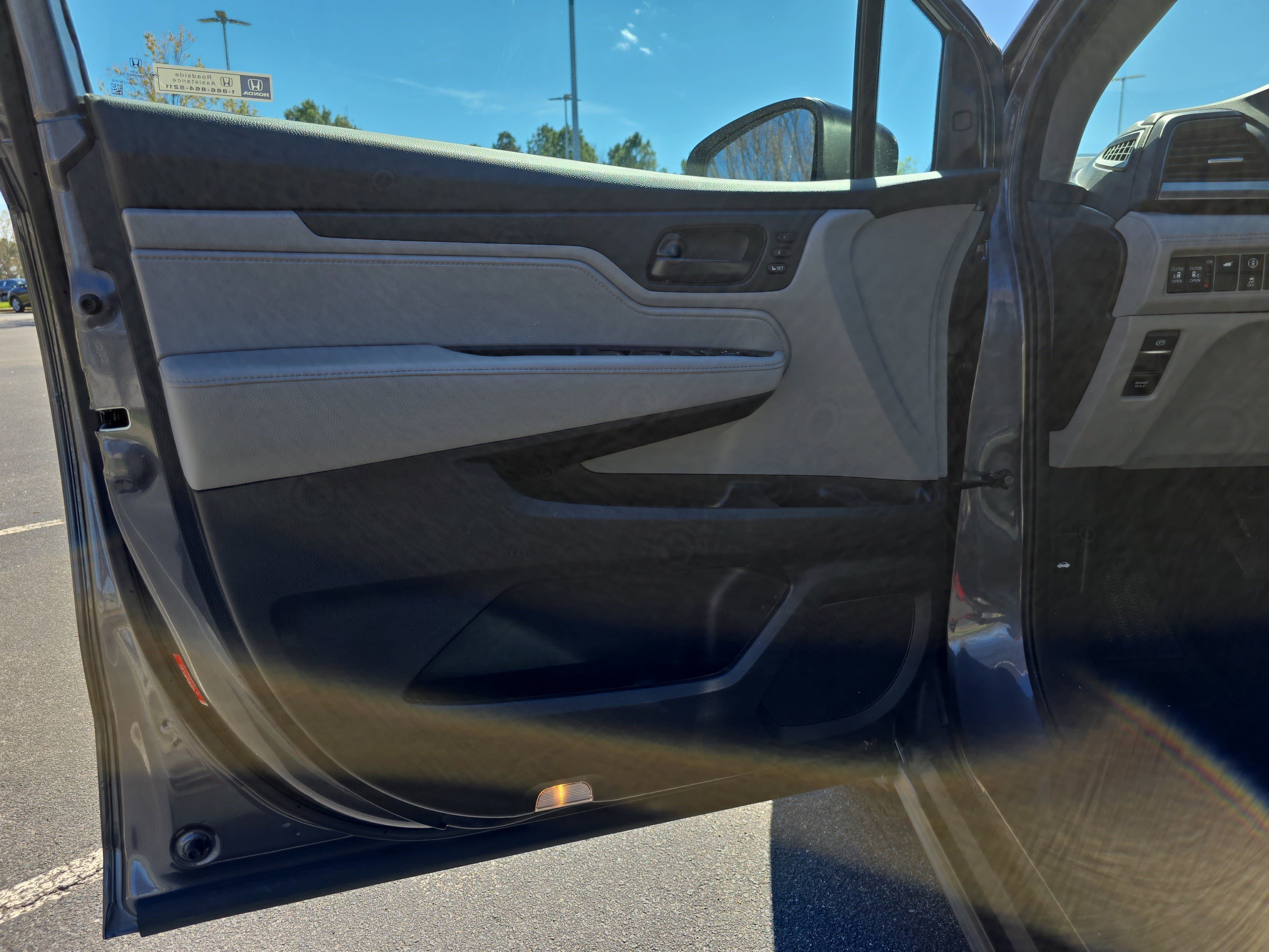 Used 2023 Honda Odyssey EX-L image 29