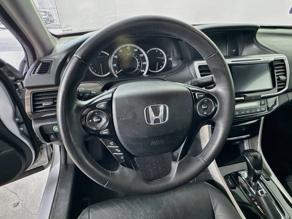 Used 2016 Honda Accord EX-L image 11