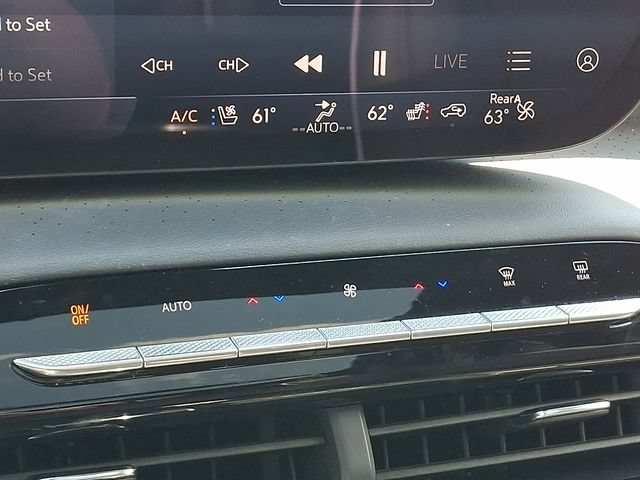 Certified 2025 Buick Enclave Avenir w/ Super Cruise Package AWD/4WD image 20