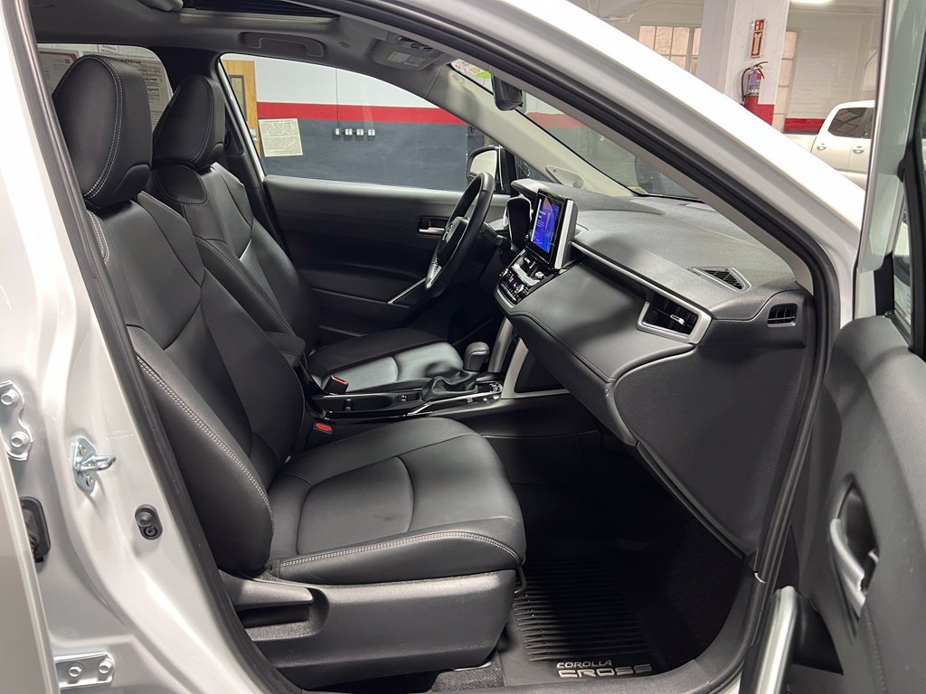 Certified 2025 Toyota Corolla Cross XLE w/ Convenience Package AWD/4WD image 21