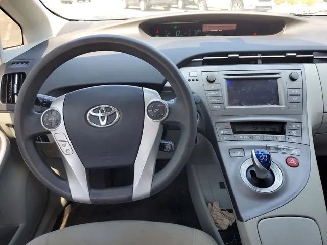 Used 2013 Toyota Prius One image 11