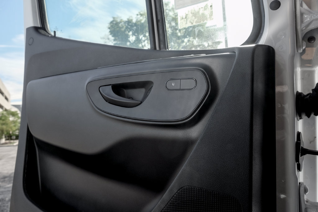New 2025 Mercedes-Benz Sprinter 2500 image 13